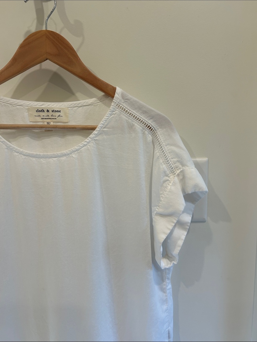 Cloth & Stone White Crochet-Trim Short Sleeve Top